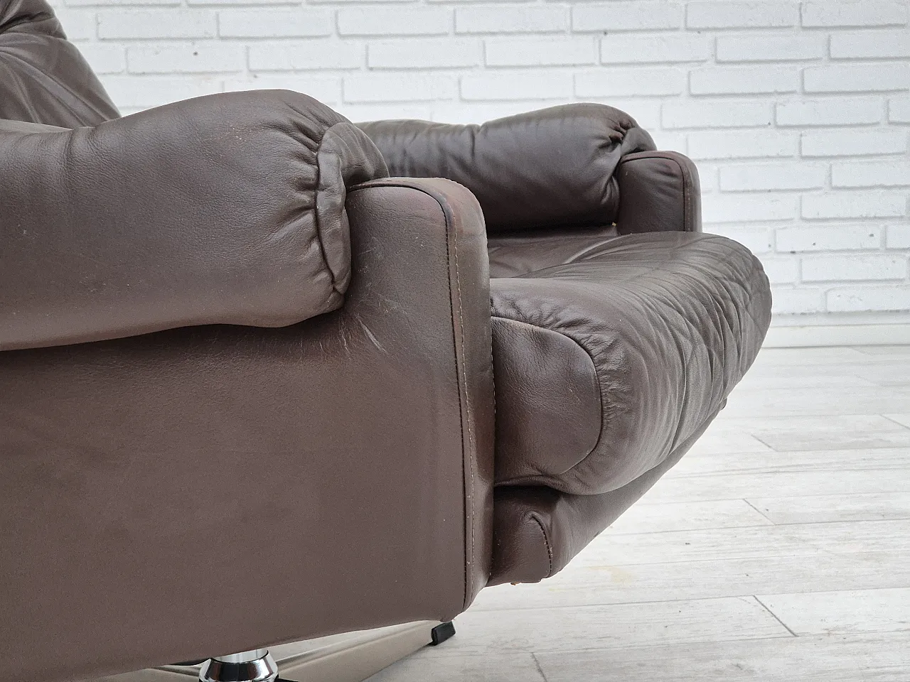 Danish leather swivel chair, 1970s 3