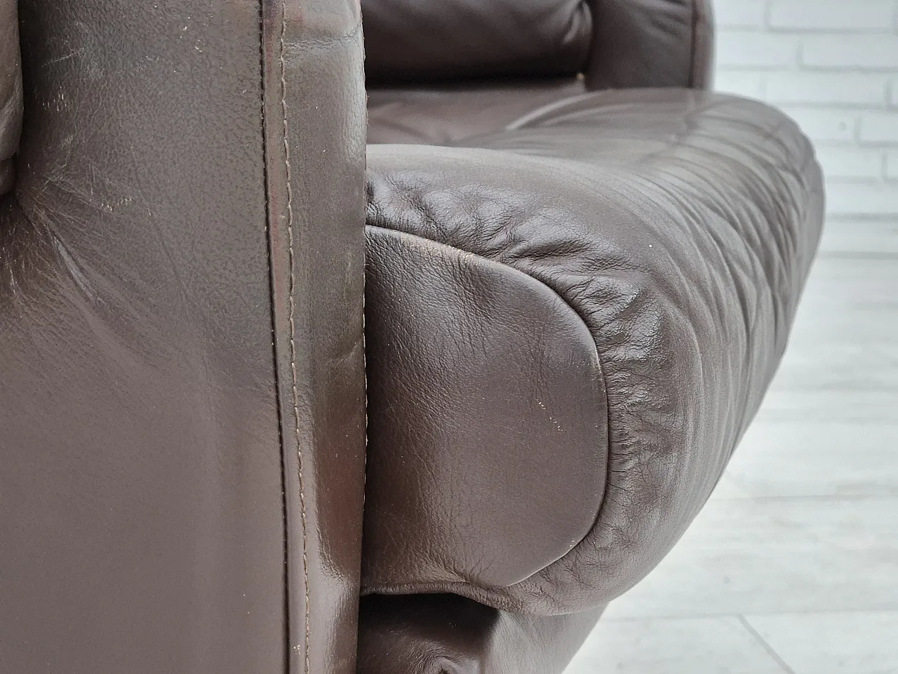 Danish leather swivel chair, 1970s 4