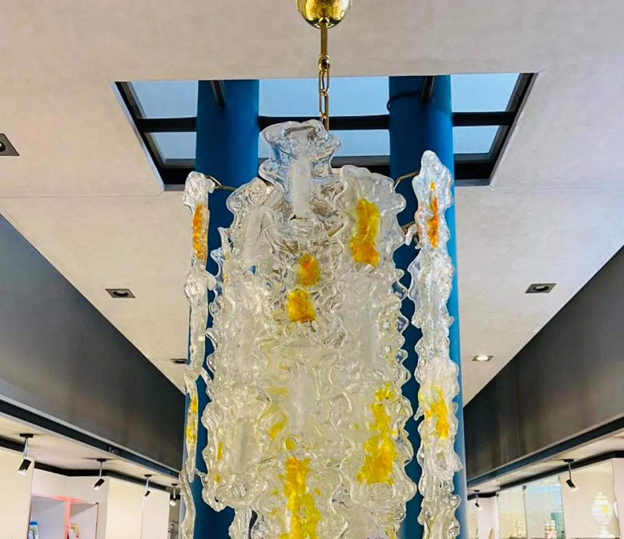 Lampadario in vetro di Murano bianco e ambra di Mazzega, anni '70 5