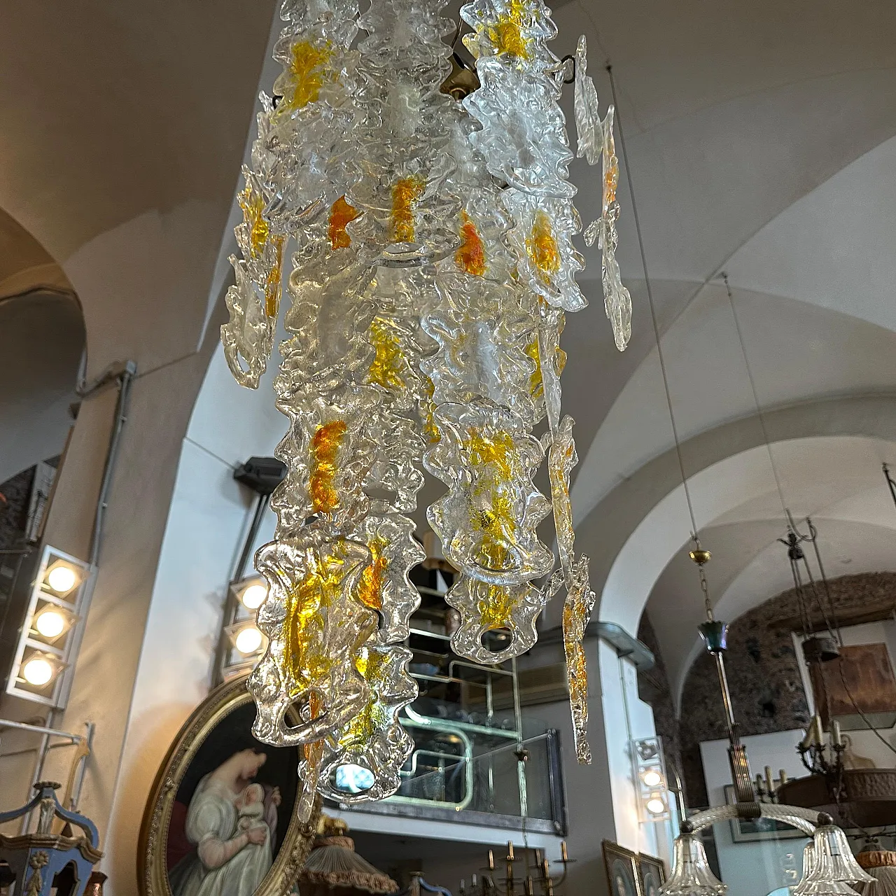 Lampadario in vetro di Murano bianco e ambra di Mazzega, anni '70 13