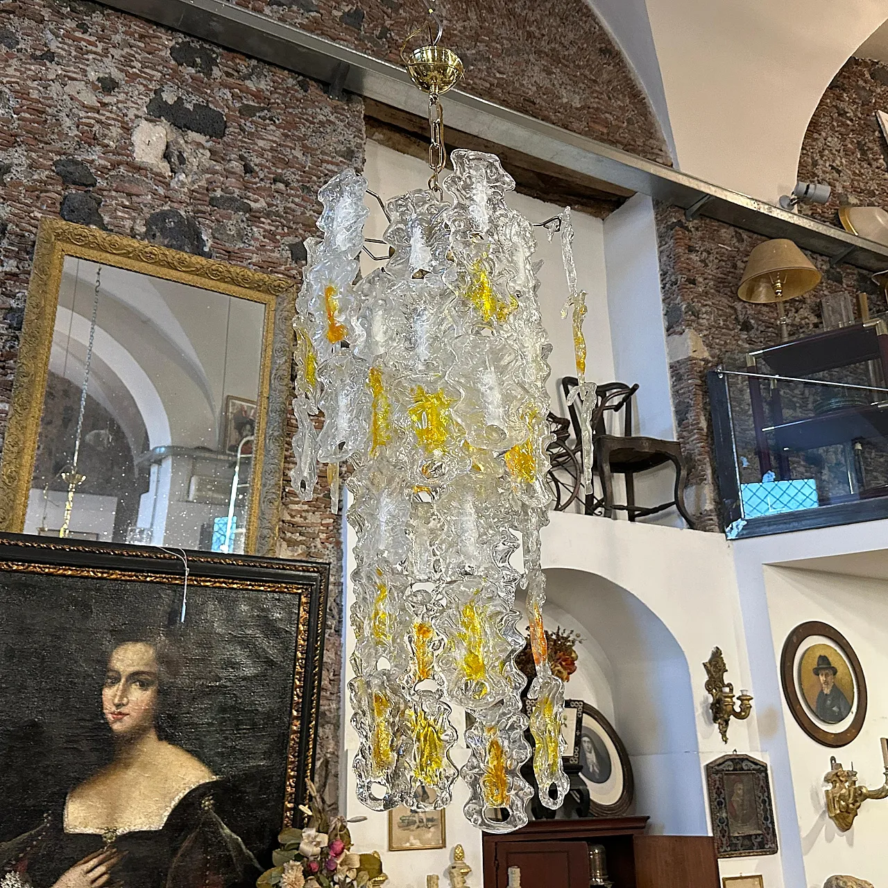 Lampadario in vetro di Murano bianco e ambra di Mazzega, anni '70 17