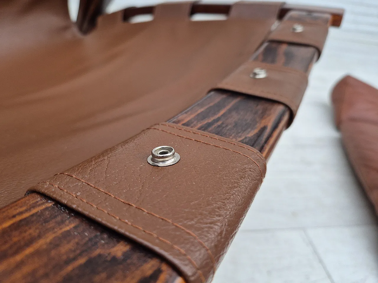 Poltrona lounge scandinavo in pelle, anni '70 21