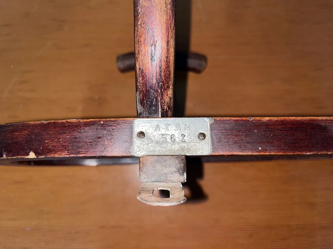 Thonet coat hanger 8