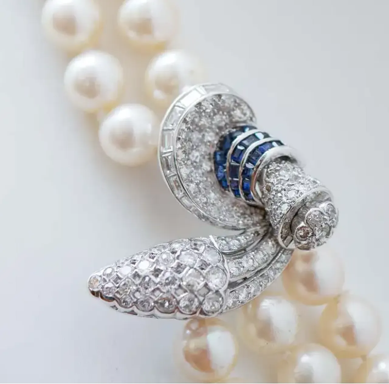 Platinum necklace with pearls, diamonds and sapphires, 1970s 4