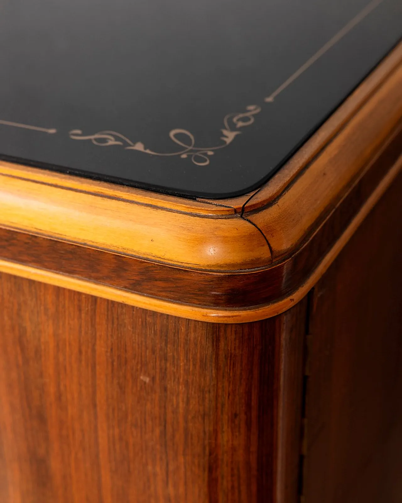 Credenza in legno e vetro, anni '30 14