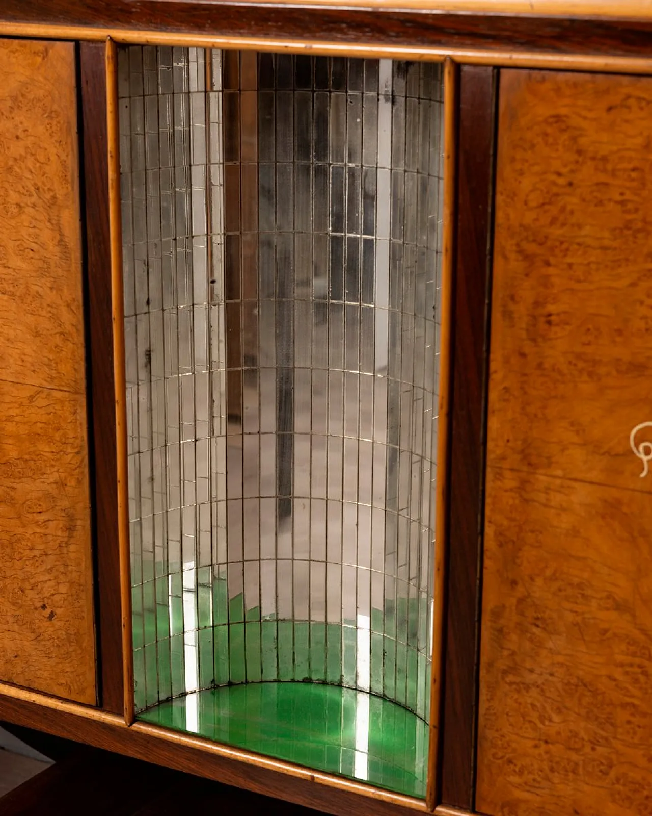 Credenza in legno e vetro, anni '30 16