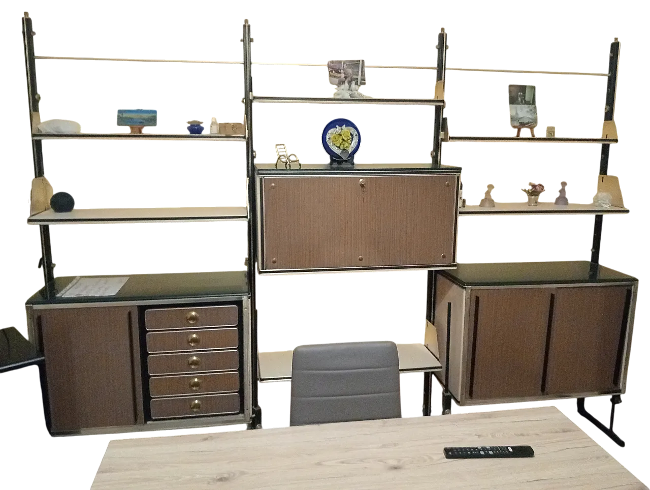 Living room furniture with table and chairs 6