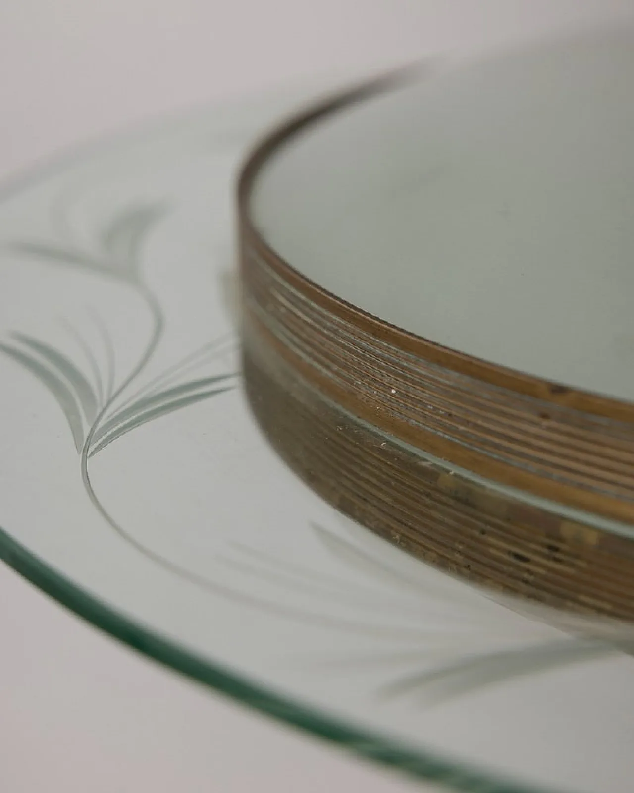 Disc lamp in glass and brass, 1950s 4