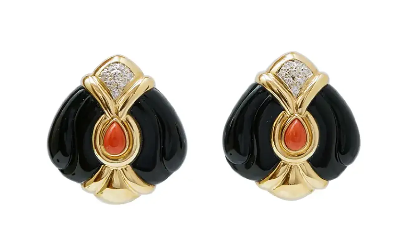 Yellow gold earrings with onyx, coral and diamonds, 1950s 1
