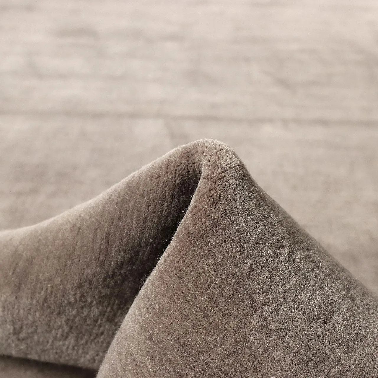 Tappeto Sartori in lana a nodo grosso 10