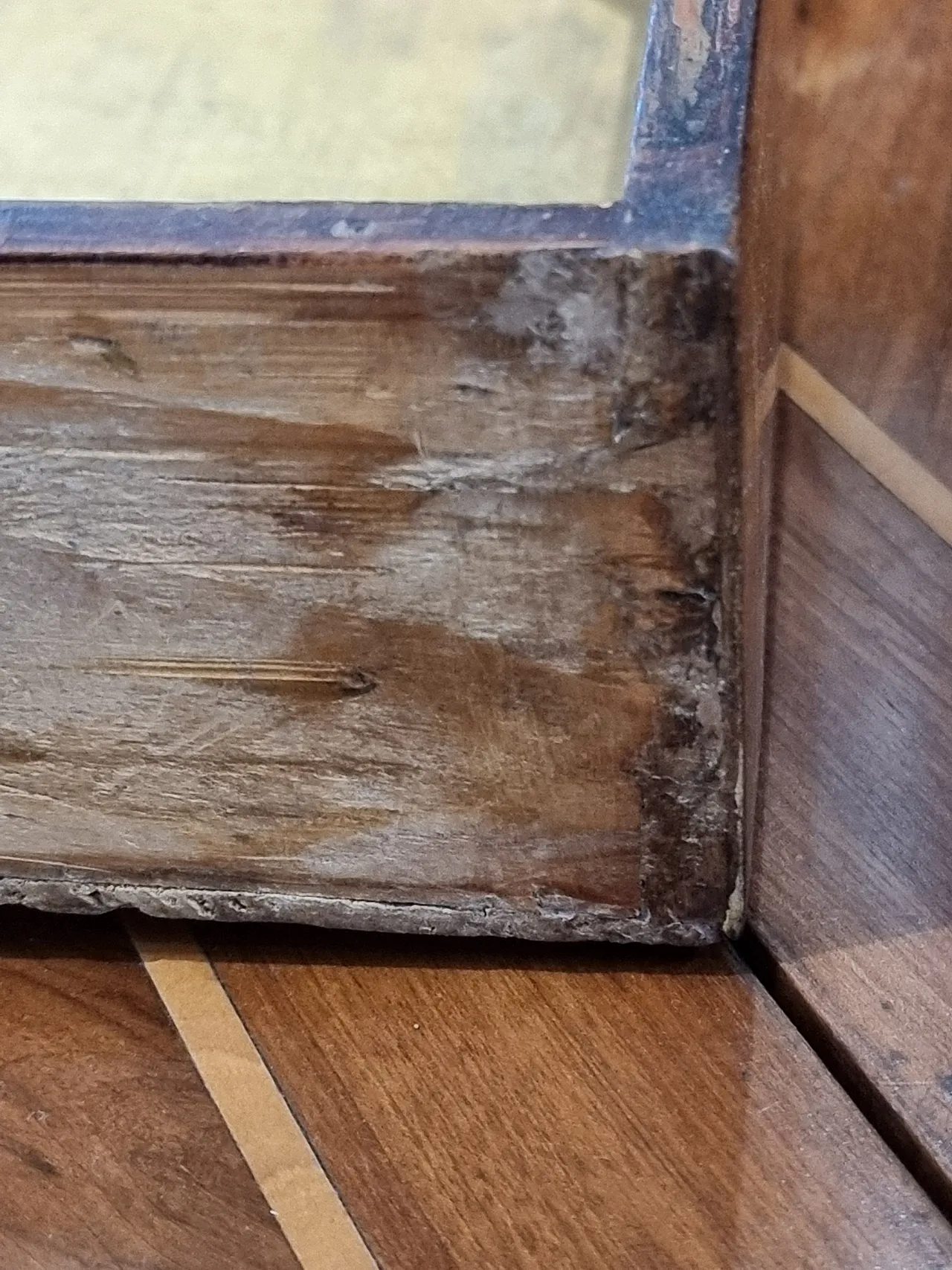 Ribalta emiliana lastronata in noce, seconda metà del '700 7