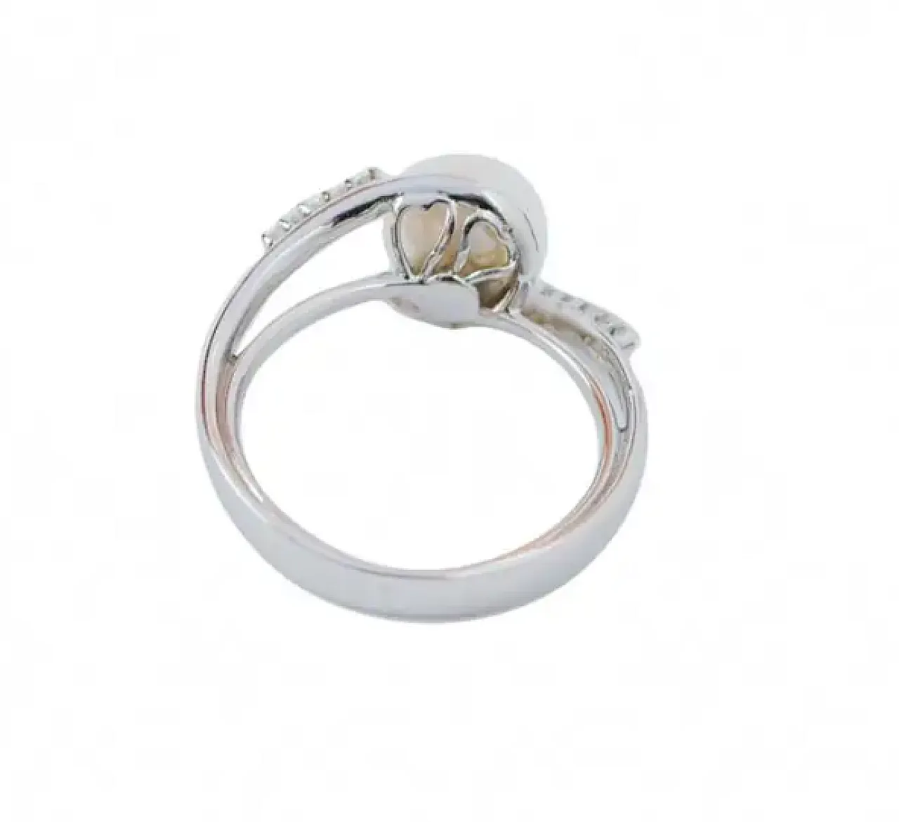 Anello in oro bianco 18 carati con perla e diamanti, anni 2000 3