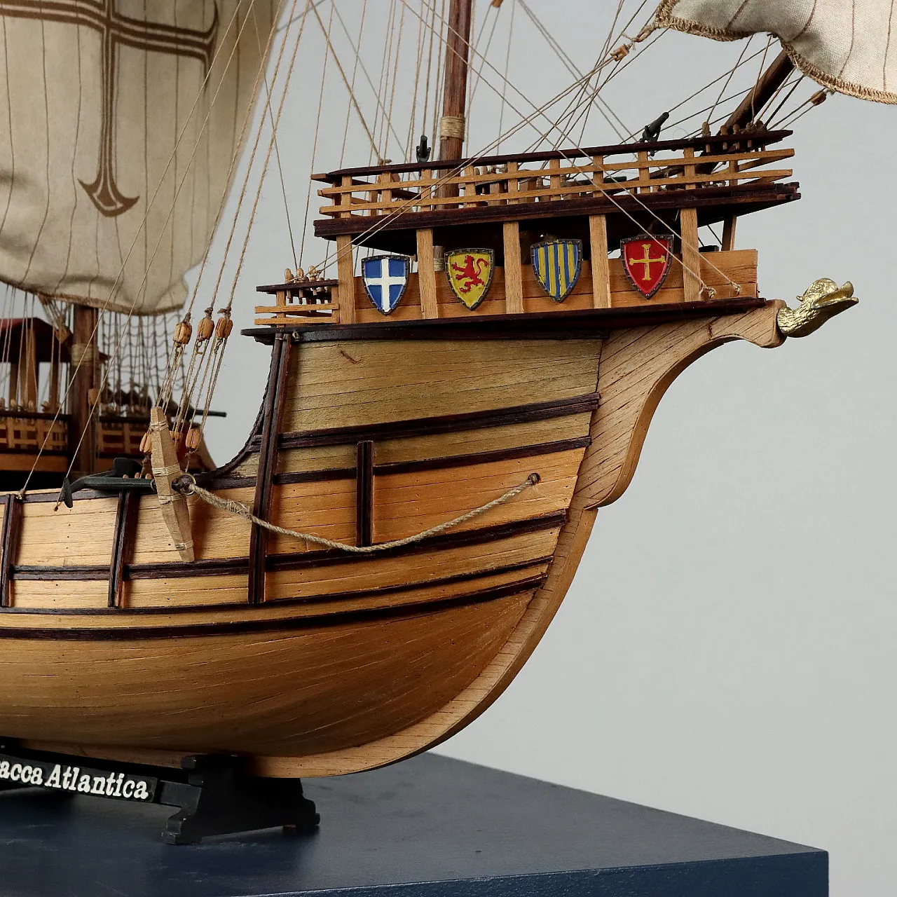 Model of a vessel Atlantic Carrack handmade in Italy, 20th century 3