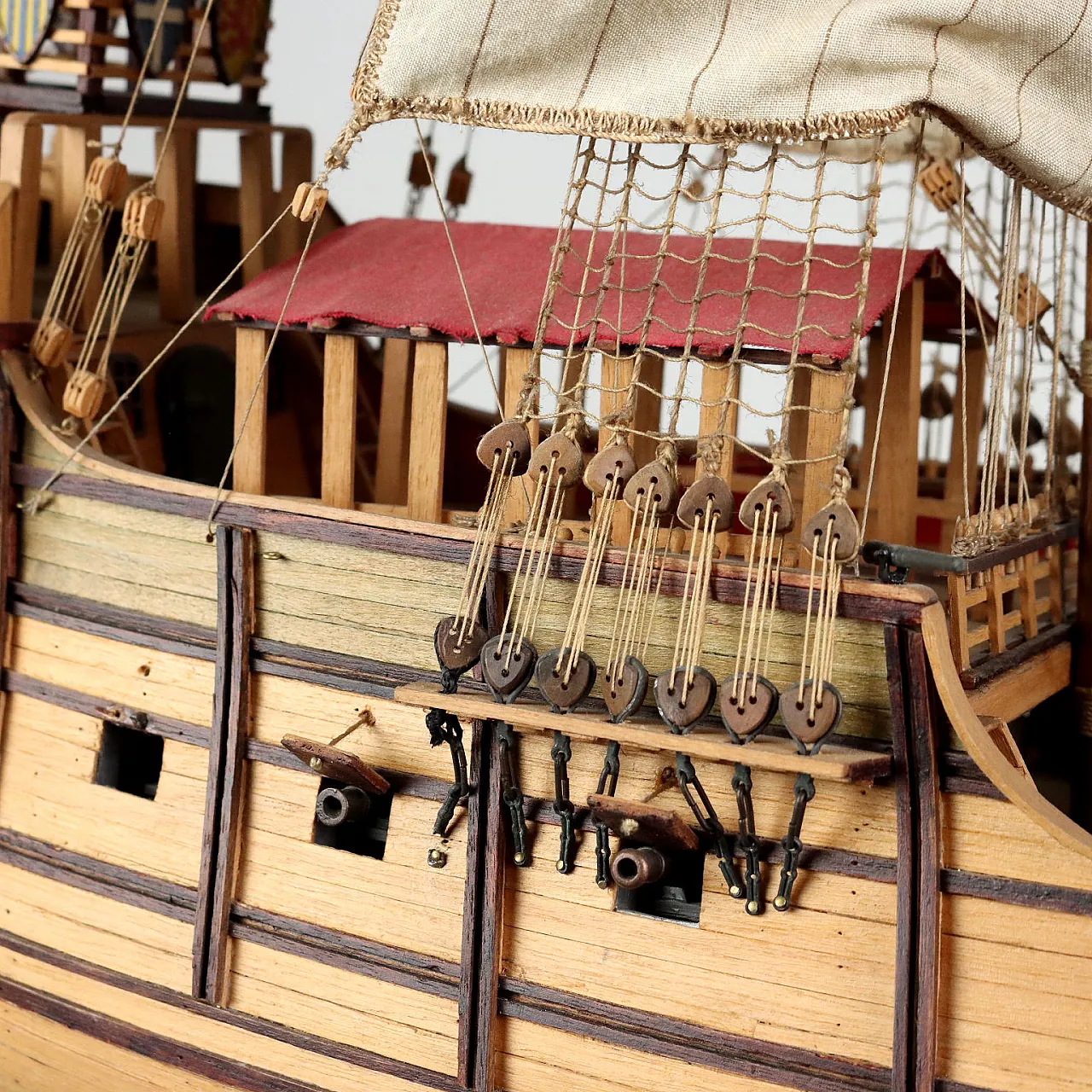 Model of a vessel Atlantic Carrack handmade in Italy, 20th century 5