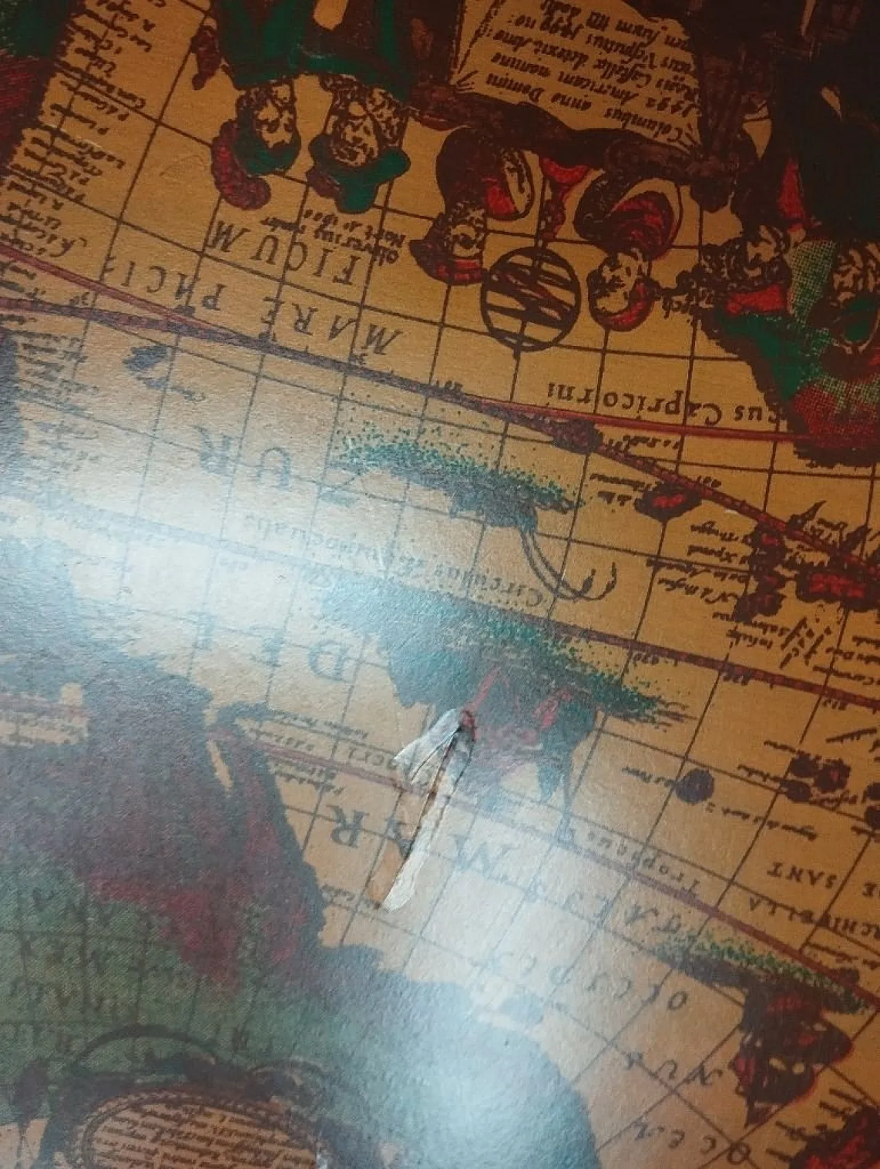 Coffee table with magazine rack, 80s 6