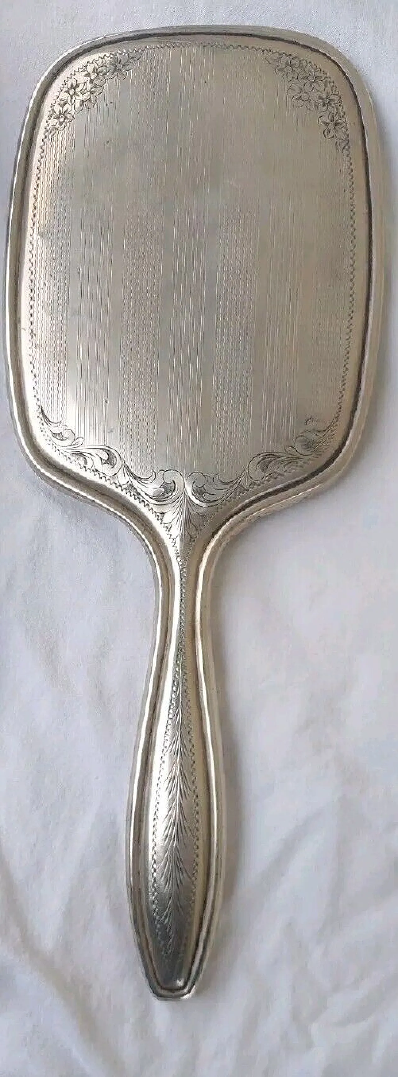 Specchio e spazzola in argento, primo '900 3