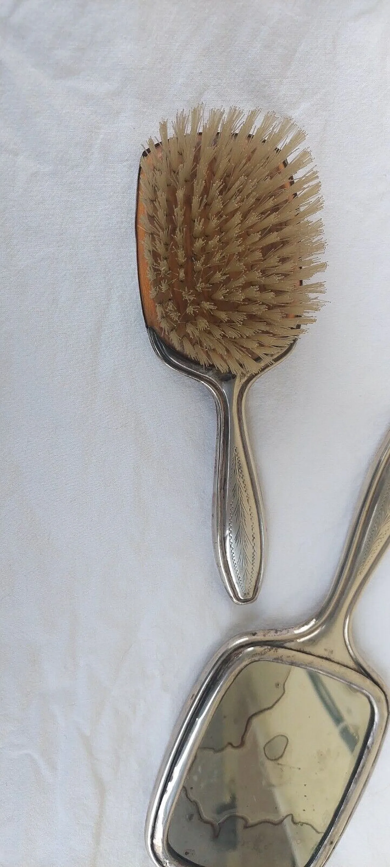 Specchio e spazzola in argento, primo '900 11