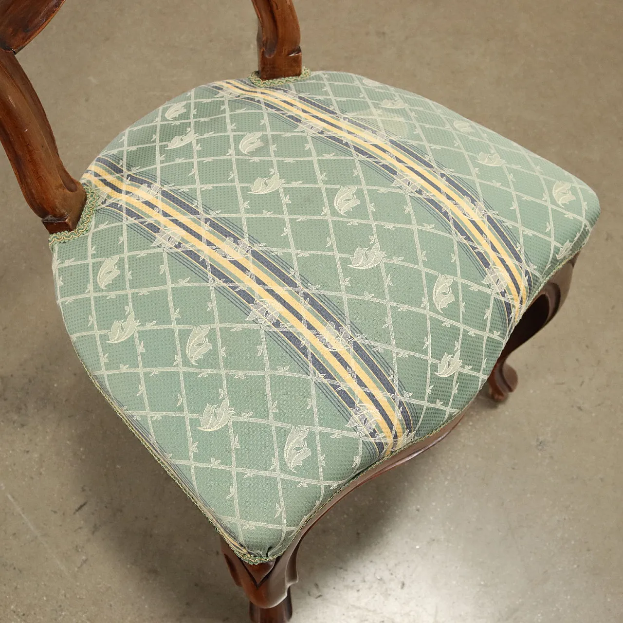 3 Sedie Luigi Filippo in noce, metà '800 8