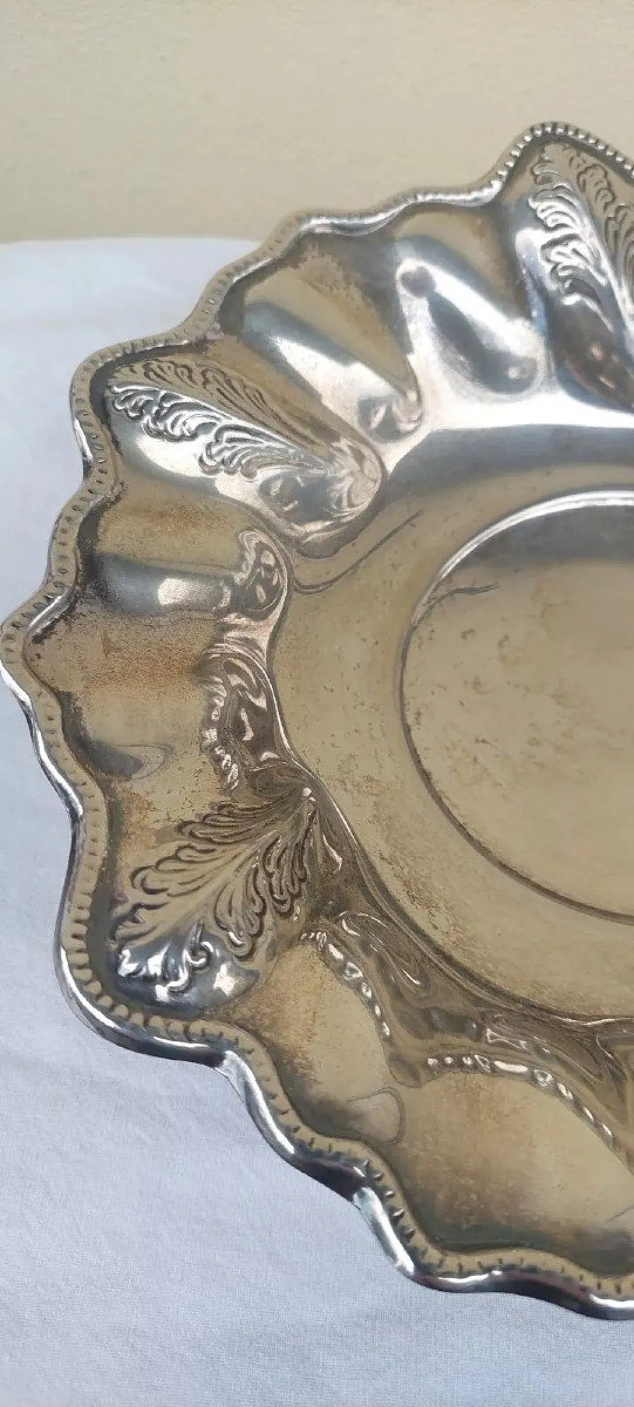 Centrotavola in argento cesellato e punzonato, '800 7