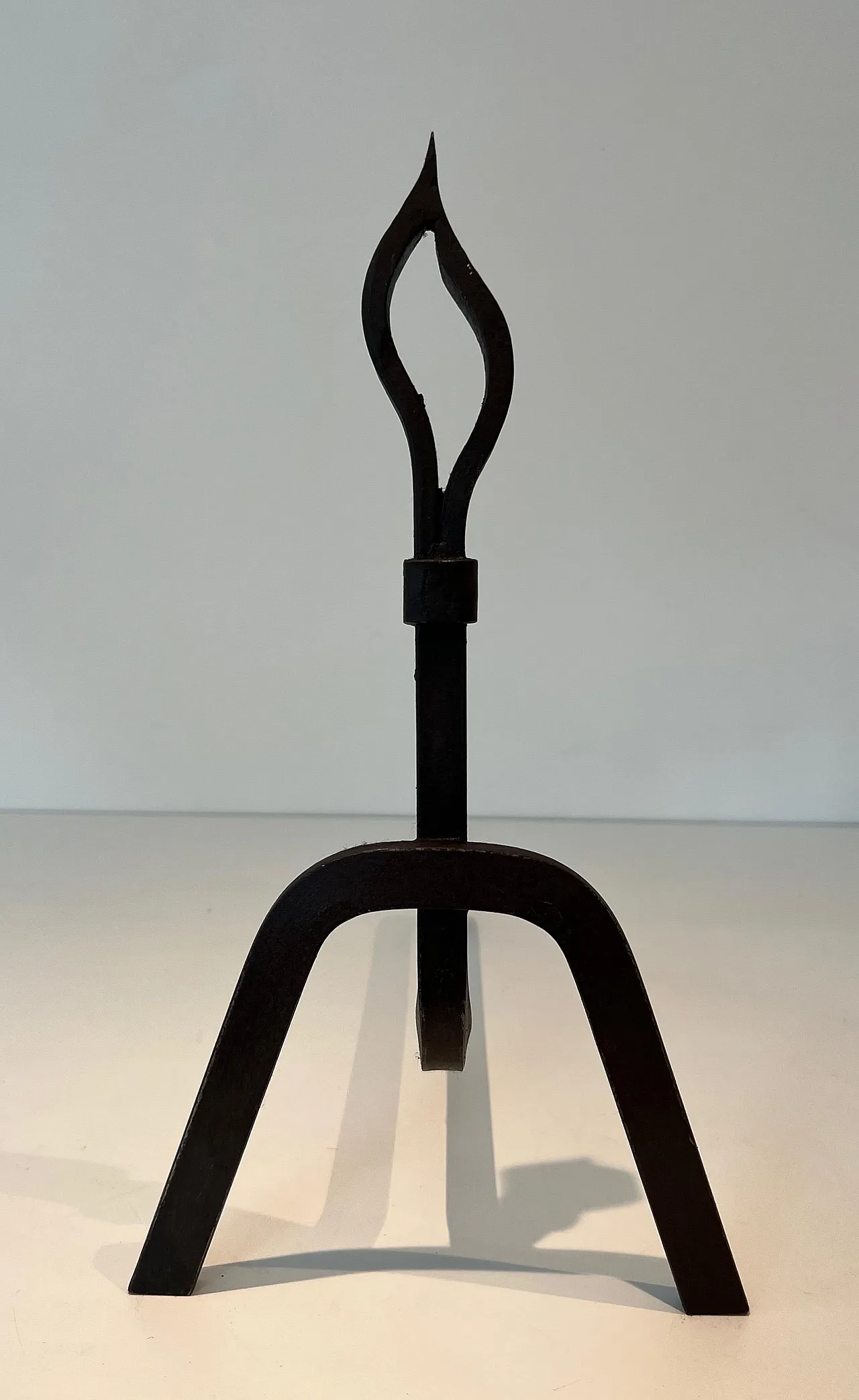 Coppia di androni modernisti in ferro battuto, anni '50 8