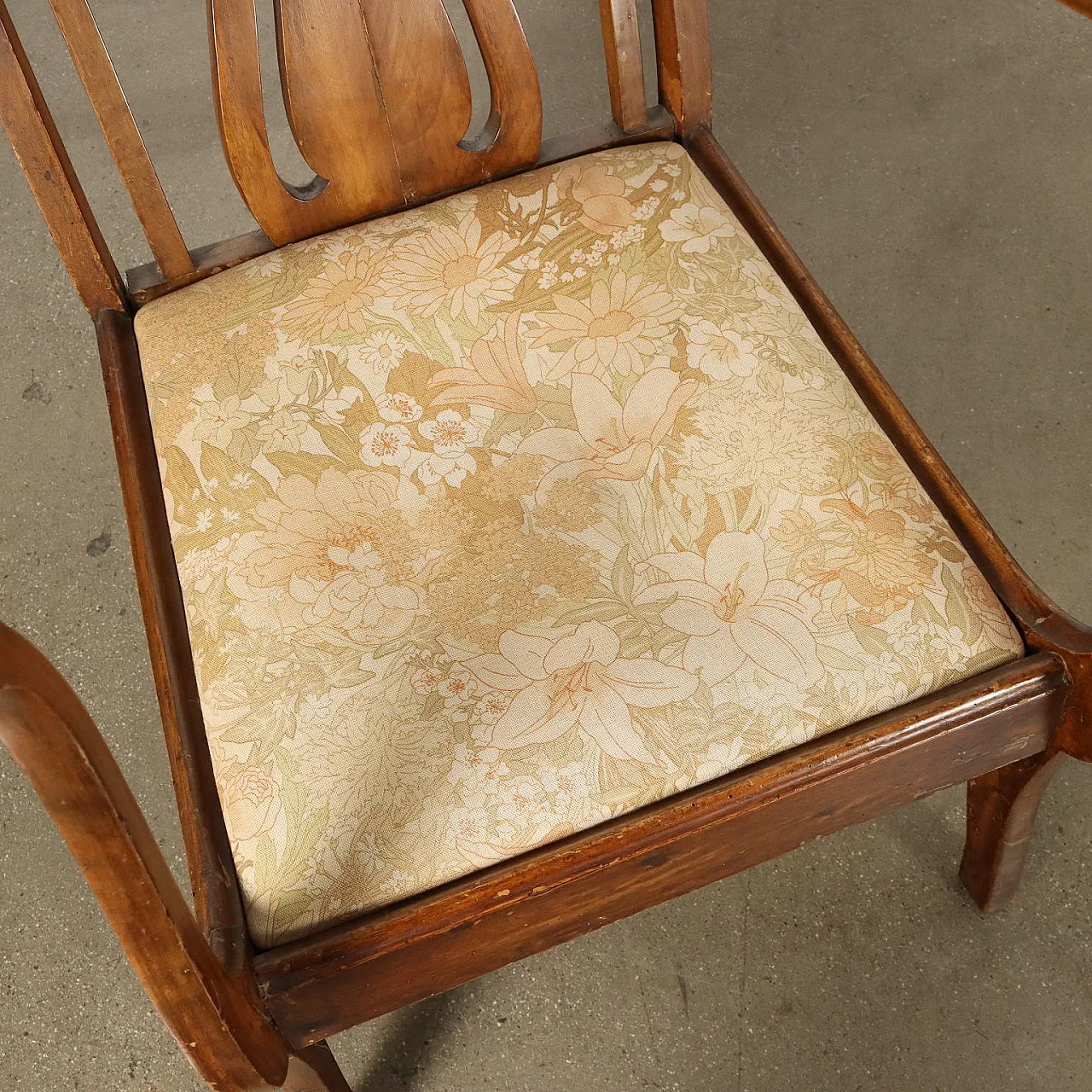 Poltrona Liberty in mogano biondo, inizio '900 7