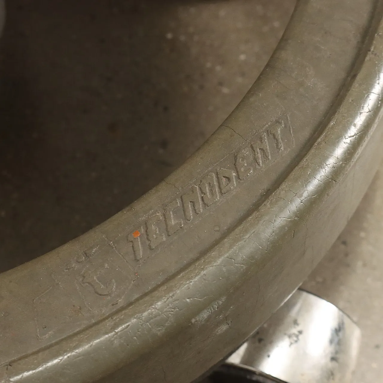 Sgabello da dentista in metallo e skay, anni '80 8