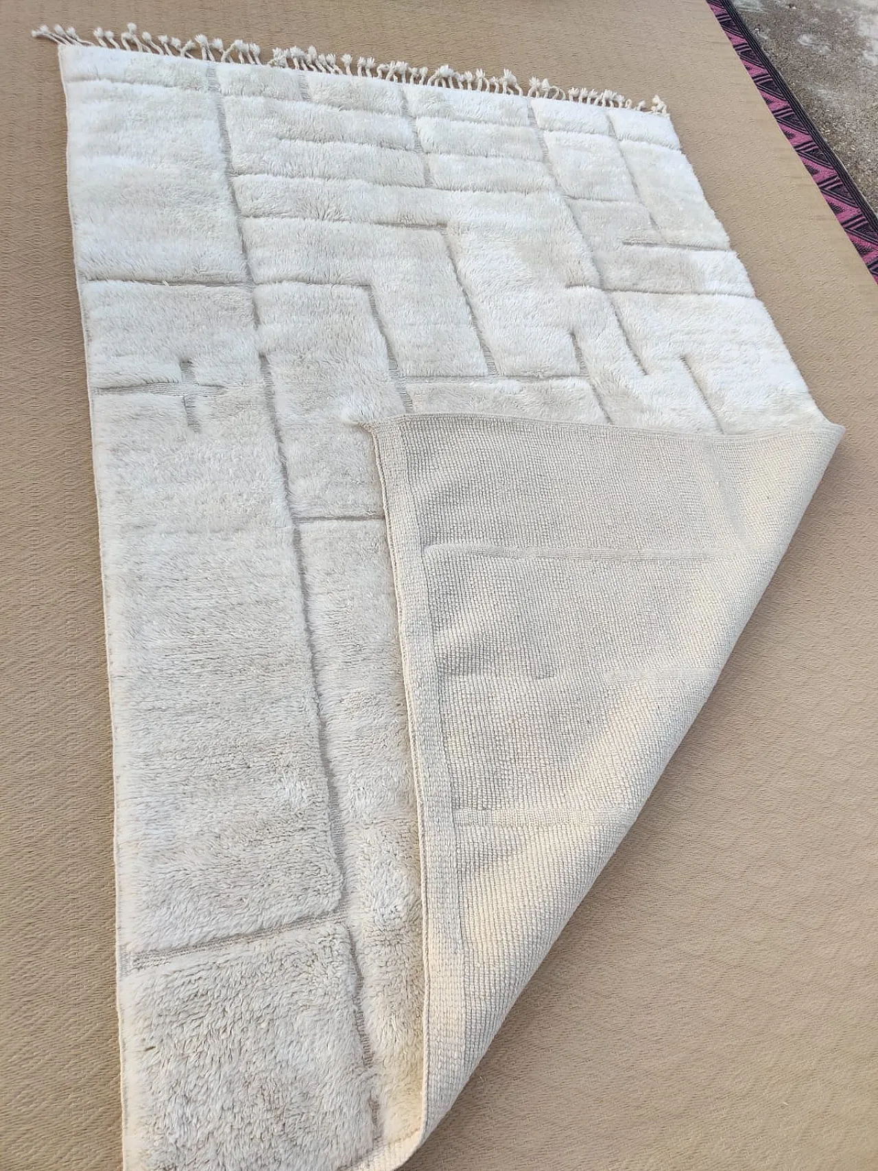 Moroccan Mrirt rug with abstract design. 20th century 8