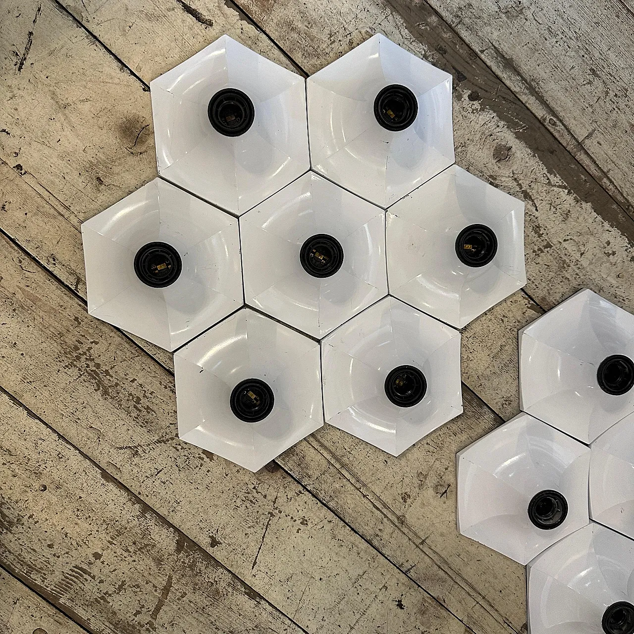 Coppia di applique in metallo verniciato Cloe 508 di Fosnova, anni '70 3