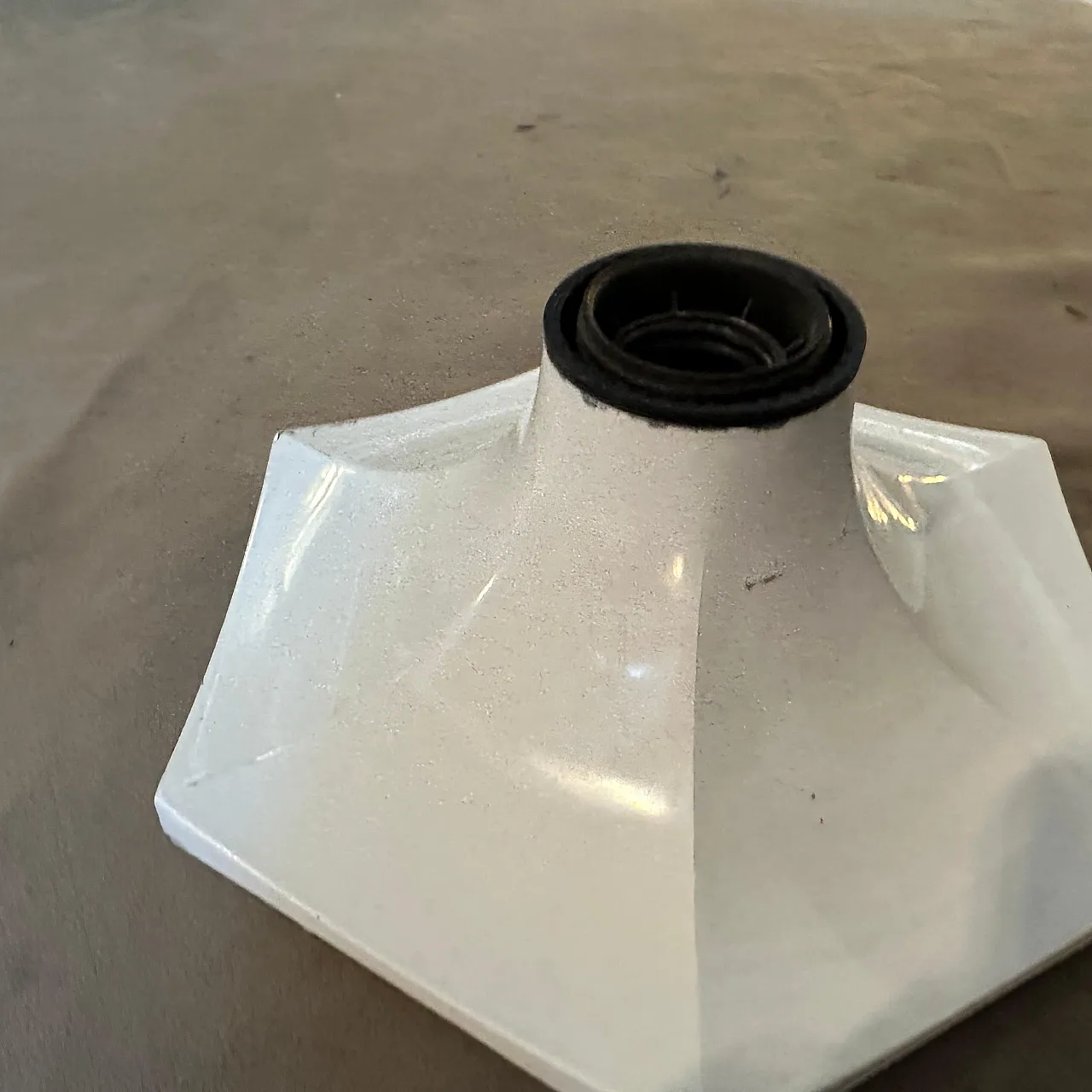 Coppia di applique in metallo verniciato Cloe 508 di Fosnova, anni '70 13