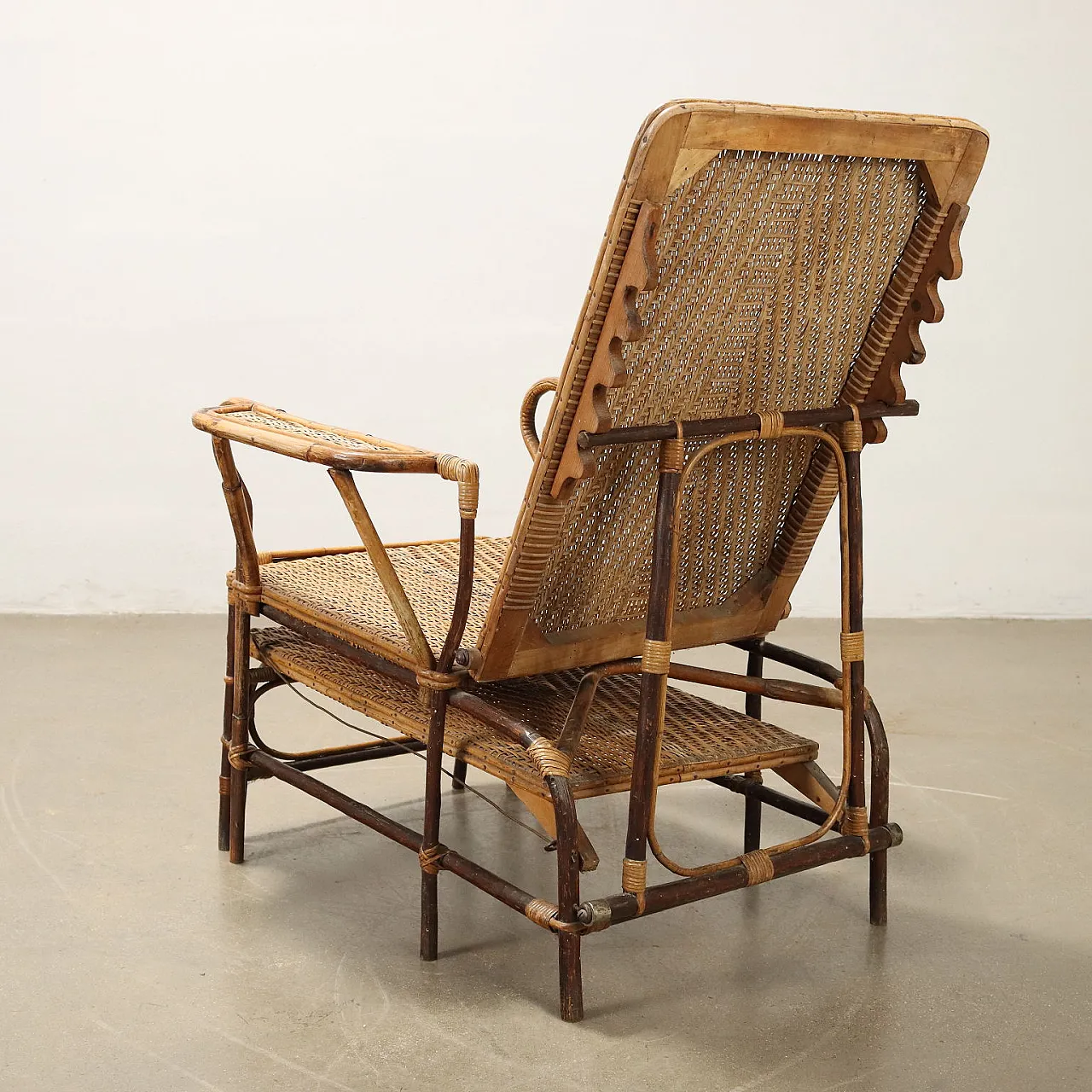 Art Nouveau wicker and bamboo reclining armchair, late 19th century 9