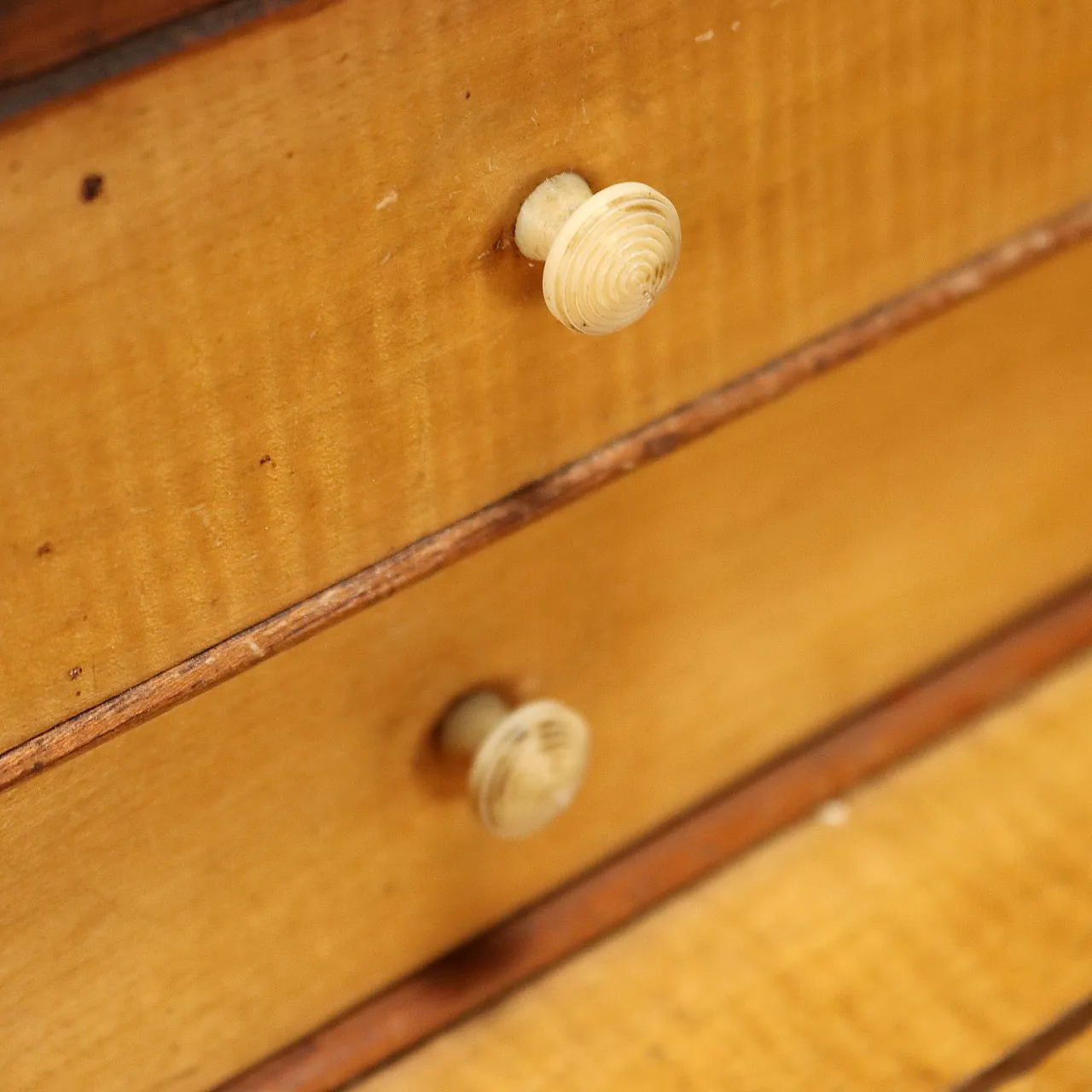 Scrittoio Davenport in noce con piedini a rotelle, '800 5