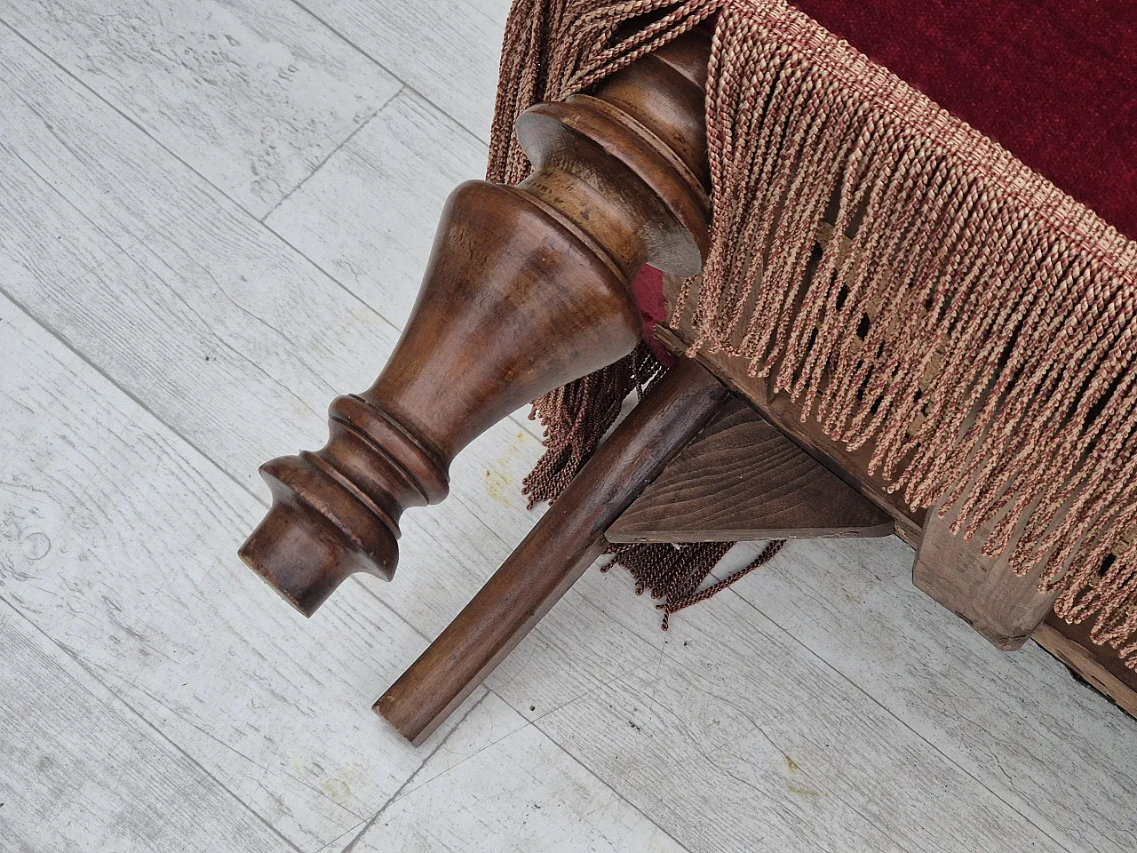 Divano danese a 2 posti in velluto rosso ciliegia frassino, anni '50 21