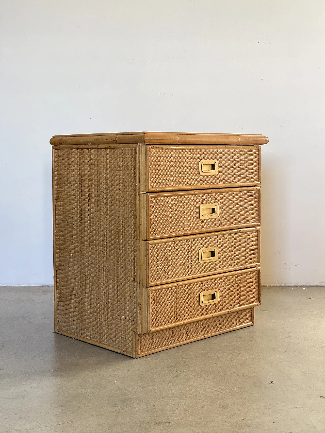 Pair of wicker bedside tables, 70s 10