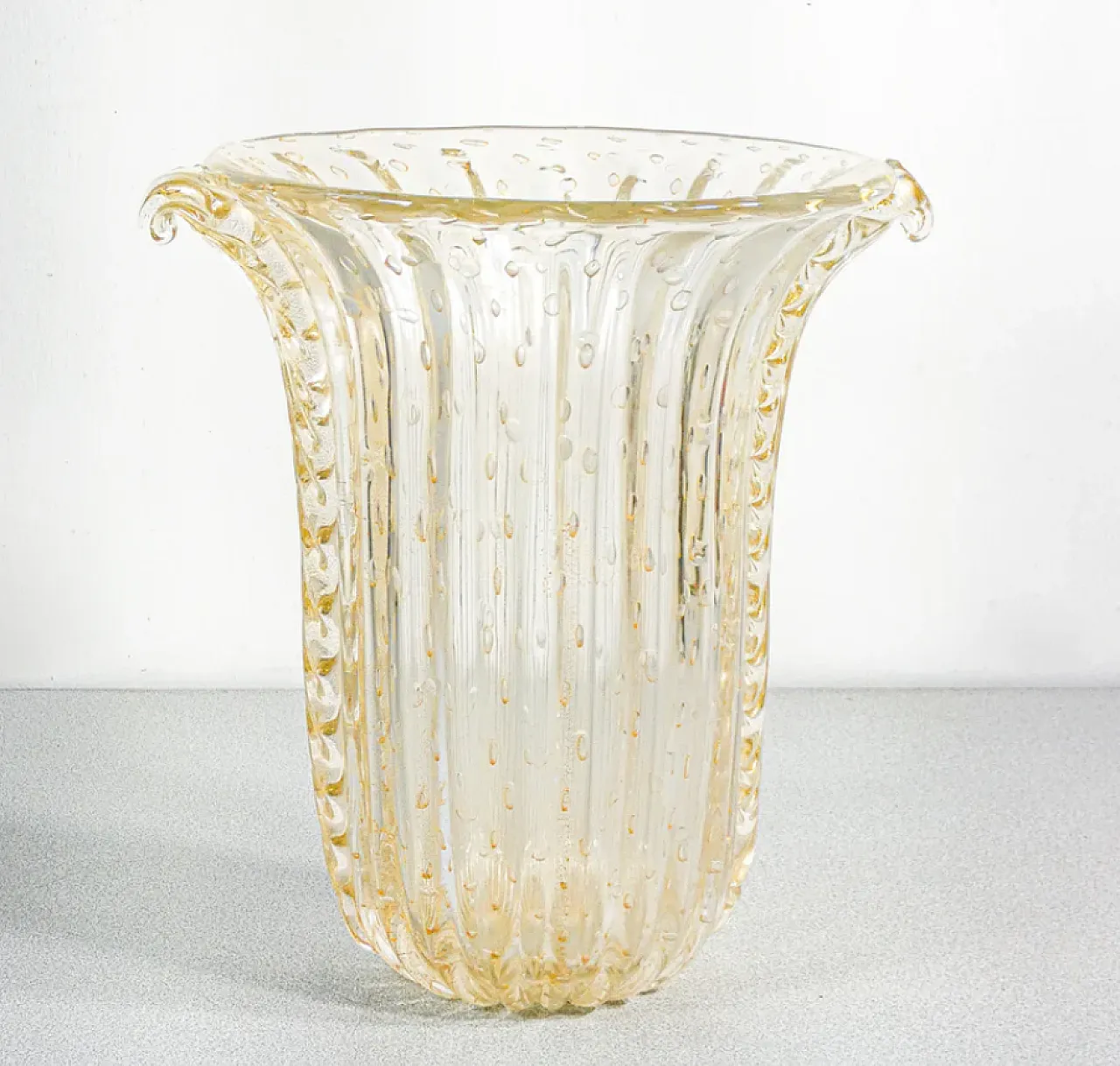 Blown Murano glass vase by Toso, late 20th century 1