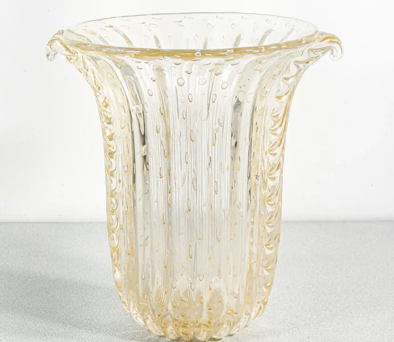 Blown Murano glass vase by Toso, late 20th century 4