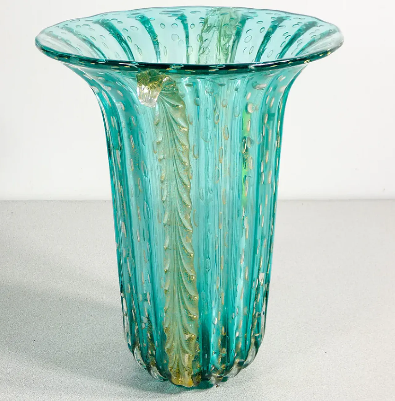 Blown Murano glass vase by Toso, late 20th century 2