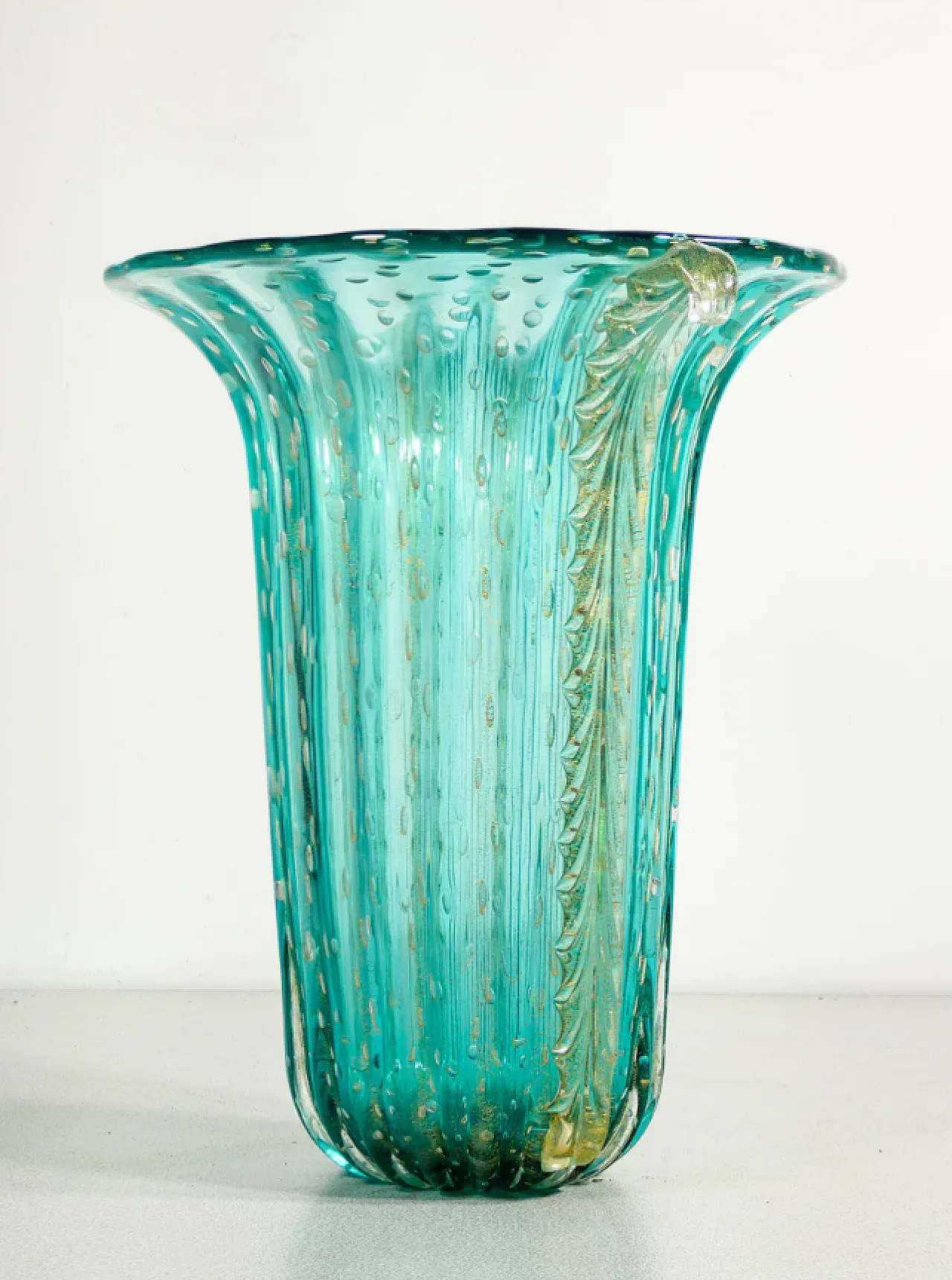 Blown Murano glass vase by Toso, late 20th century 4