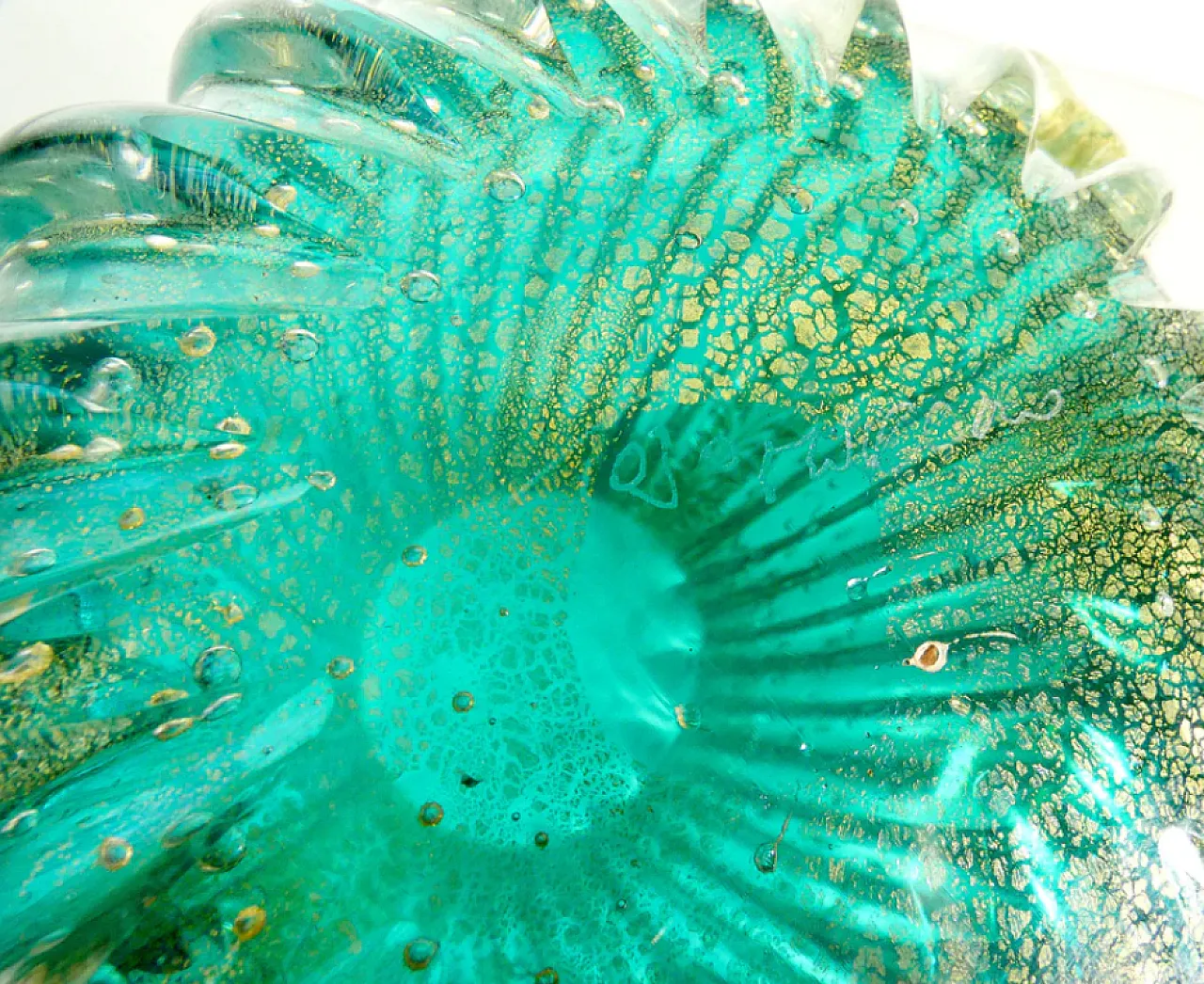 Blown Murano glass vase by Toso, late 20th century 9