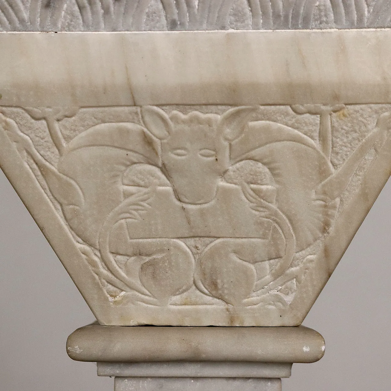 Neo Renaissance Column Neo-Renaissance column in black and white marble, late 19th century ...