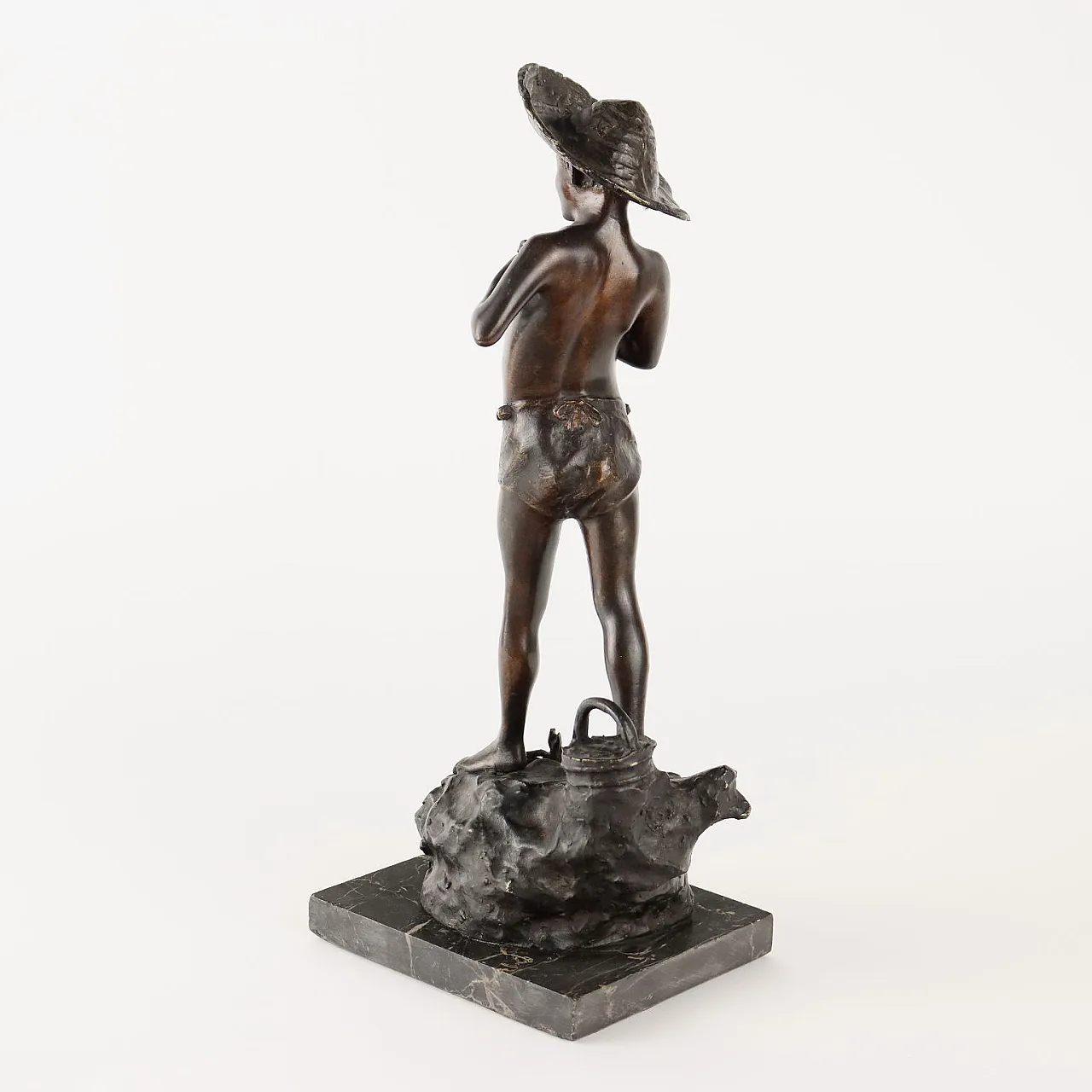 Giovanni Varlese, Fisherman, metal sculpture 7