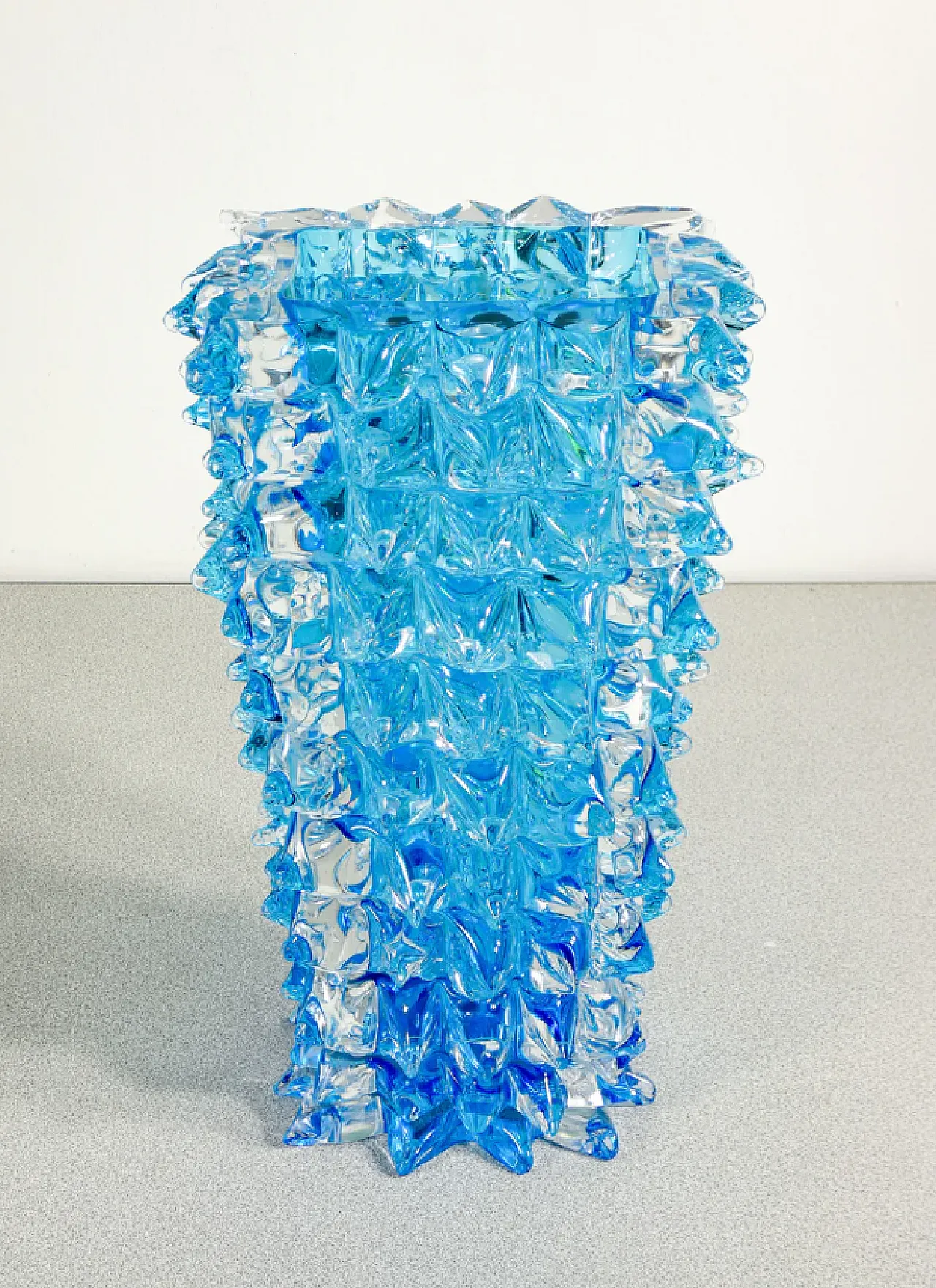 Vaso in vetro soffiato rostrato di Pino Signoretto, anni '70 5