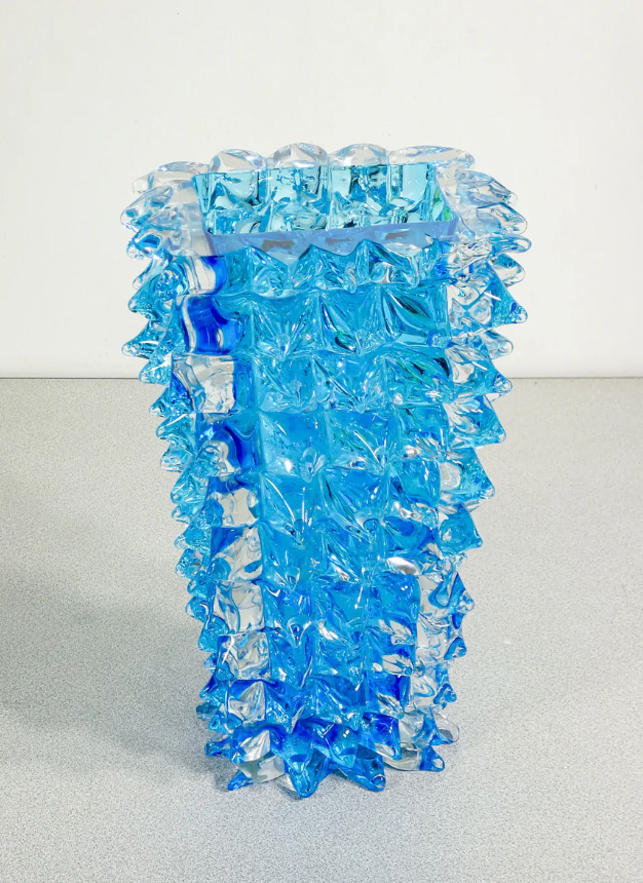 Vaso in vetro soffiato rostrato di Pino Signoretto, anni '70 6