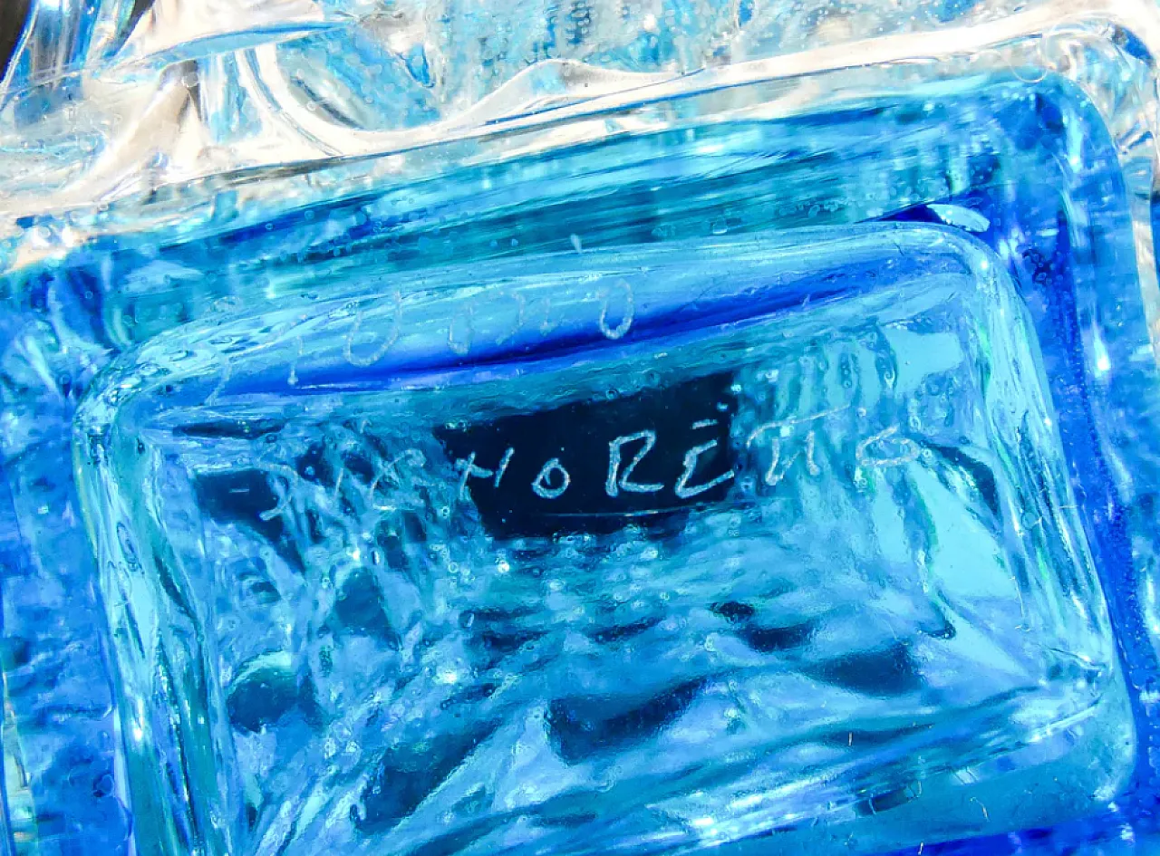 Vaso in vetro soffiato rostrato di Pino Signoretto, anni '70 8