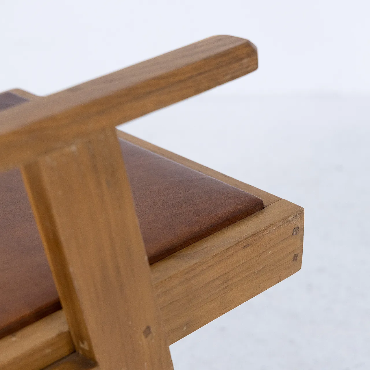 6 Rationalist wooden armchairs, 1970s 14