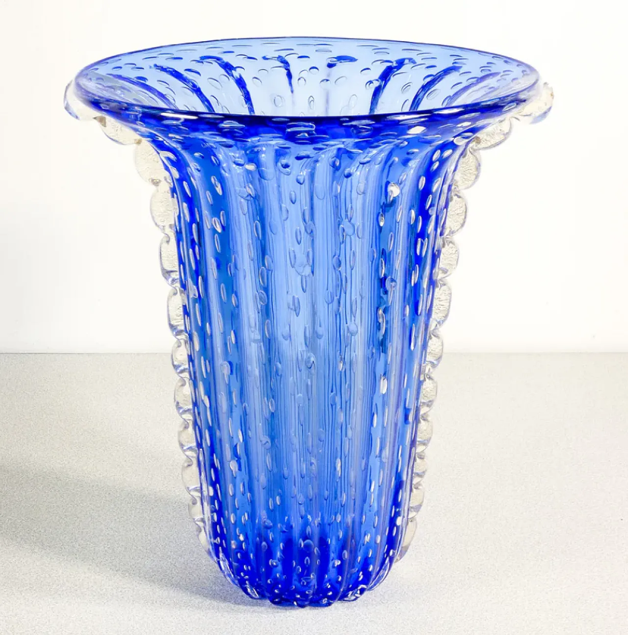Vaso in vetro soffiato di Murano blu di Toso, fine '900 1