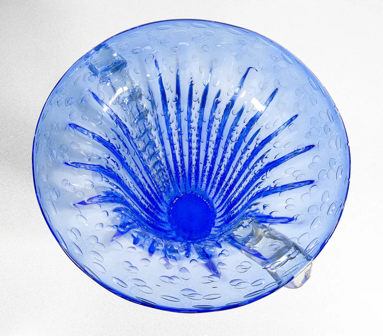 Vaso in vetro soffiato di Murano blu di Toso, fine '900 7