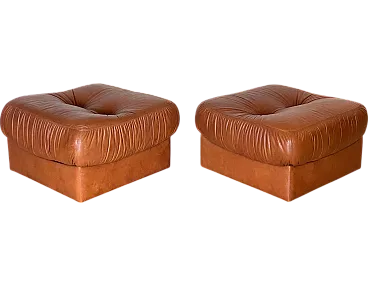 Coppia di pouf in pelle, anni '70