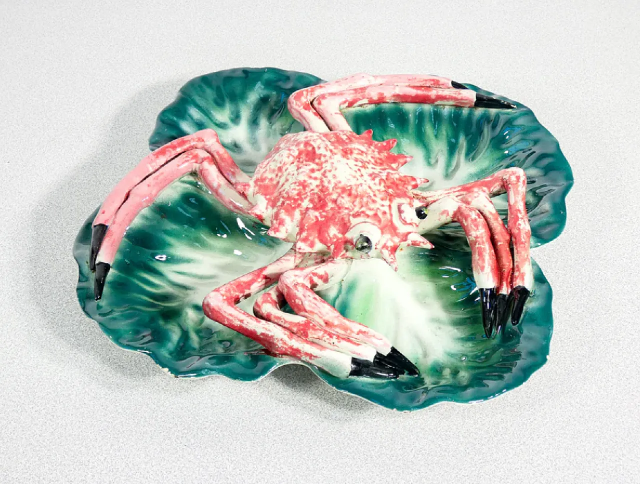 Antipastiera in ceramica con scultura di granchio, anni '70 1