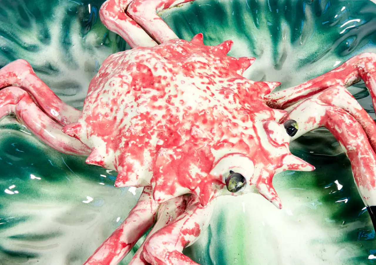 Antipastiera in ceramica con scultura di granchio, anni '70 7