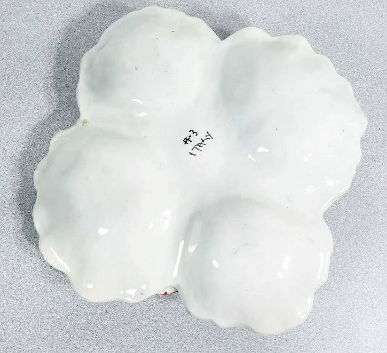 Antipastiera in ceramica con scultura di granchio, anni '70 8